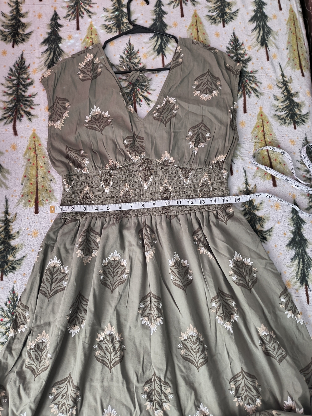 Old Navy Olive Printed V-Neck Smocked Midi Dress - Picture 7 of 11